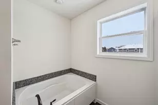 1442 Pebble Beach Dr, Woodbury, MN 55129 - Photo 39