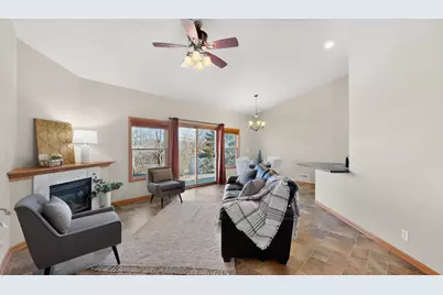 4320 Daffodil Avenue SE, Rochester, MN 55904 - Photo 7