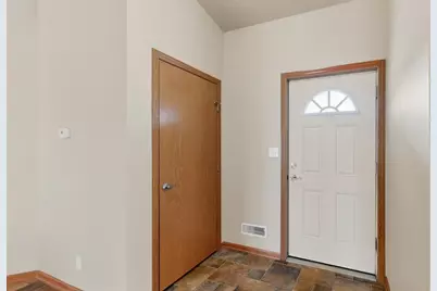 4320 Daffodil Avenue SE, Rochester, MN 55904 - Photo 5