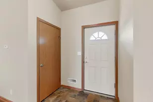 4320 Daffodil Ave SE, Rochester, MN 55904 - Photo 5