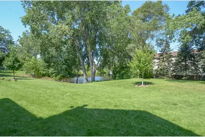 9860 Palm Street NW, Coon Rapids, MN 55433 - Photo 5