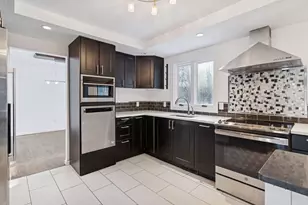 13124 April Ln, Minnetonka, MN 55305 - Photo 17