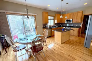 12406 Jasper Ln, Eden Prairie, MN 55347 - Photo 7