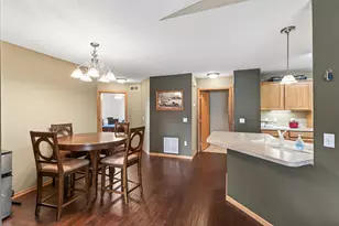 830 Roundhouse St, Shakopee, MN 55379 - Photo 7