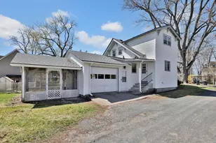 208 Center Ave, Center City, MN 55012 - Photo 5