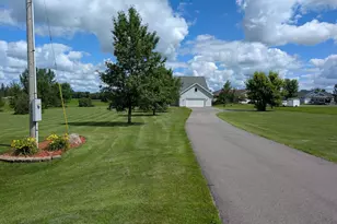 505 Walnut Ave, Holdingford, MN 56340 - Photo 3