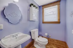 770 Ashland Ave, Saint Paul, MN 55104 - Photo 13