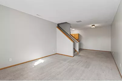 794 Cobblestone Way, Shakopee, MN 55379 - Photo 9