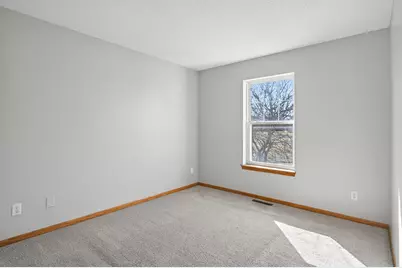 794 Cobblestone Way, Shakopee, MN 55379 - Photo 13