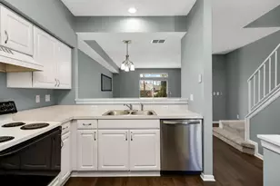 11724 Ryan Cir, Burnsville, MN 55337 - Photo 7