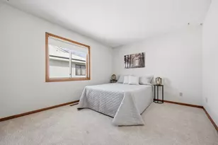 3286 Greenbrier St, Vadnais Heights, MN 55127 - Photo 11