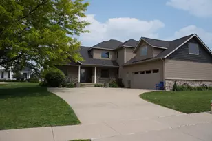 807 Timothy Dr SE, Stewartville, MN 55976 - Photo 1