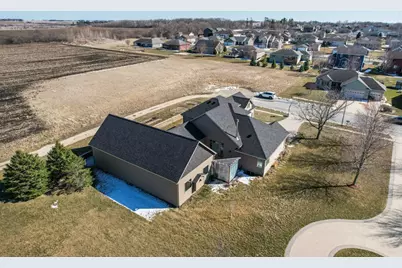 807 Timothy Drive SE, Stewartville, MN 55976 - Photo 3