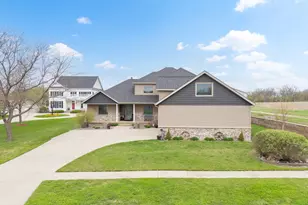 807 Timothy Dr SE, Stewartville, MN 55976 - Photo 1