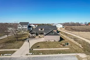 807 Timothy Dr SE, Stewartville, MN 55976 - Photo 5