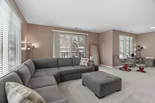 1070 Grandview Ct NE, Columbia Heights, MN 55421 - Photo 7