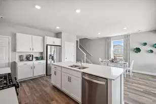 2355 Highview Ter, Shakopee, MN 55379 - Photo 3