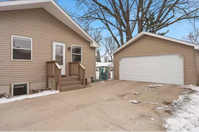 6712 Ewing Avenue N, Brooklyn Center, MN 55429 - Photo 3