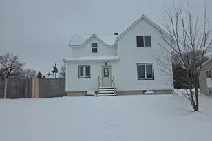 430 N Valley Dr, Morton, MN 56270 - Photo 1