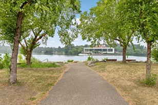 896 Nevada Ave W, Saint Paul, MN 55117 - Photo 33