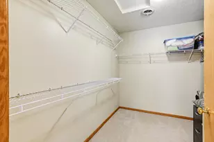 10481 Bay View Ln, Woodbury, MN 55129 - Photo 23