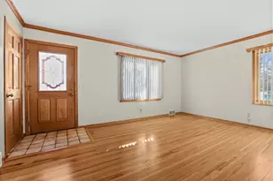 9016 Jackson Ave, Circle Pines, MN 55014 - Photo 9