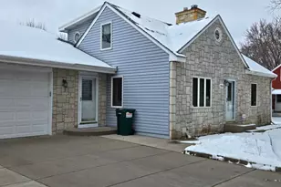 9016 Jackson Ave, Circle Pines, MN 55014 - Photo 3