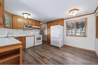 2395 Cardinal Drive, New Richmond, WI 54017 - Photo 9