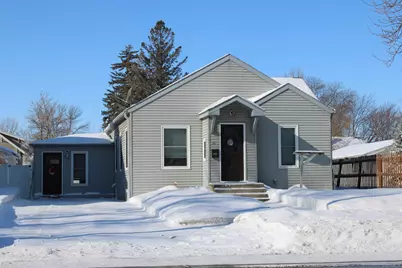 911 Main Avenue N, Thief River Falls, MN 56701 - Photo 1
