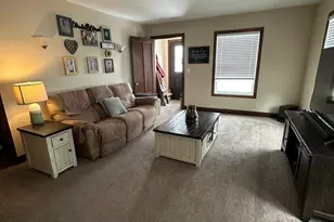 911 Main Ave N, Thief River Falls, MN 56701 - Photo 3