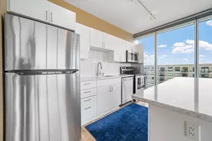 8151 33rd Ave S, Bloomington, MN 55425 - Photo 7