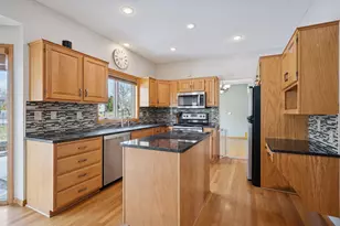 17532 82nd Ave N, Maple Grove, MN 55311 - Photo 15