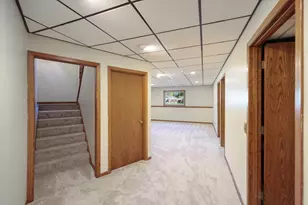 10365 Buckingham Dr, Eden Prairie, MN 55347 - Photo 31