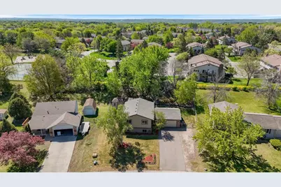 10365 Buckingham Drive, Eden Prairie, MN 55347 - Photo 5