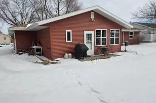 306 S Columbia Ave, Morris, MN 56267 - Photo 37