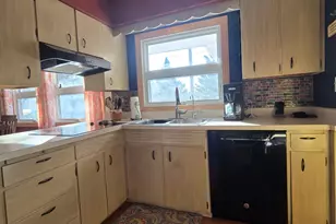 306 S Columbia Ave, Morris, MN 56267 - Photo 9