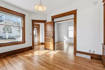 863 Sherburne Avenue, Saint Paul, MN 55104 - Photo 3