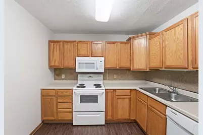 64 E 13th Street, Waconia, MN 55387 - Photo 13