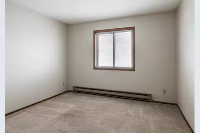 64 E 13th Street, Waconia, MN 55387 - Photo 9