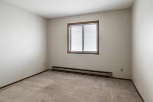 64 E 13th St, Waconia, MN 55387 - Photo 9