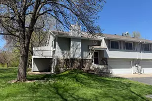 615 Evergreen Dr, Burnsville, MN 55337 - Photo 1