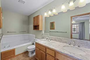 2909 Devonshire Cir, Woodbury, MN 55125 - Photo 21