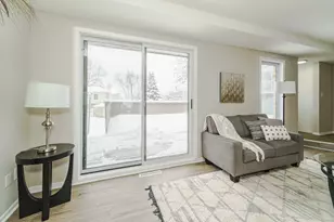 2129 Tamarin Trail, Golden Valley, MN 55427 - Photo 7