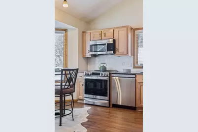 18719 Clear View Drive, Minnetonka, MN 55345 - Photo 5