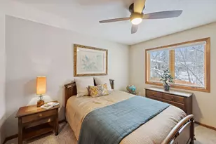 18719 Clear View Dr, Minnetonka, MN 55345 - Photo 33