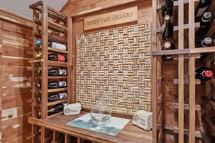 18719 Clear View Dr, Minnetonka, MN 55345 - Photo 37