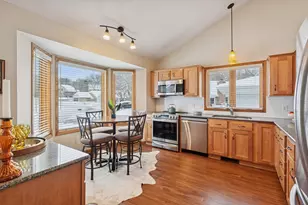 18719 Clear View Dr, Minnetonka, MN 55345 - Photo 3