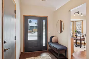 18719 Clear View Dr, Minnetonka, MN 55345 - Photo 13