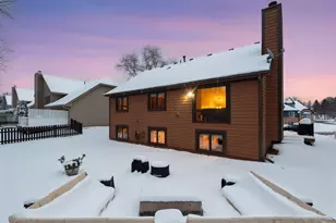 18719 Clear View Dr, Minnetonka, MN 55345 - Photo 57