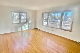 1885 3rd St E, Saint Paul, MN 55119 - Photo 3